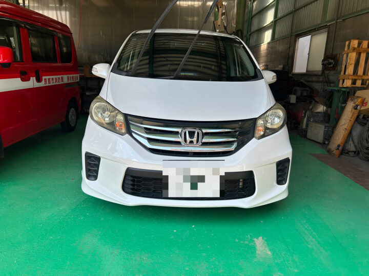京都市N様　ホンダ　フリード　フロントバンパー傷　お見積りしました。サムネイル