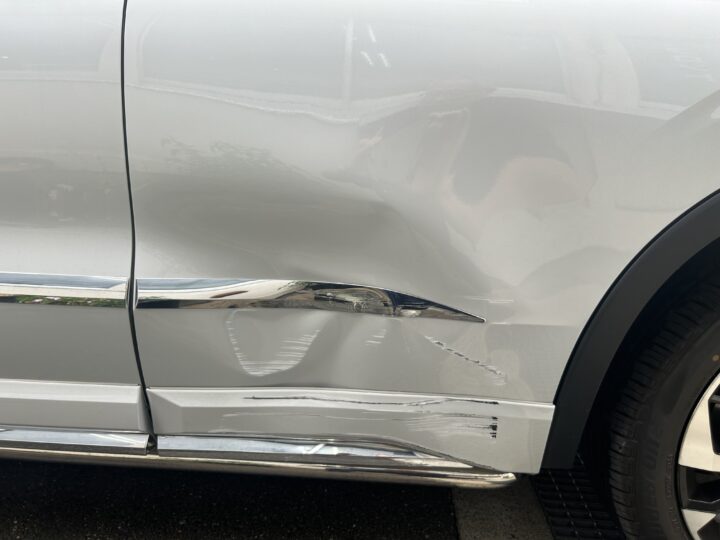 京都市A様　三菱　アウトランダー　リアドア凹み　お見積りしました。サムネイル