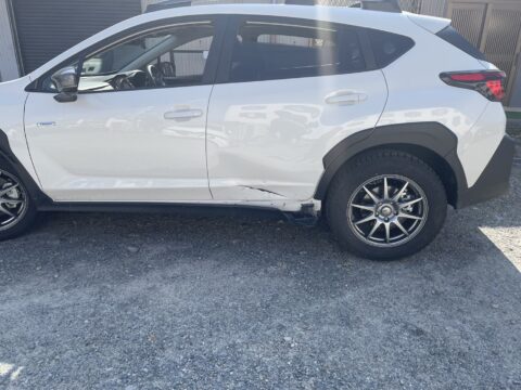 京都市E様　スバル 　リアドア凹み　リアフェンダー傷　お見積りしました。サムネイル